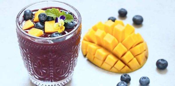 Blueberry Mango Smoothie