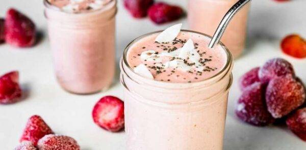 Weight Loss Smoothies: Strawberry Breakfast Smoothie